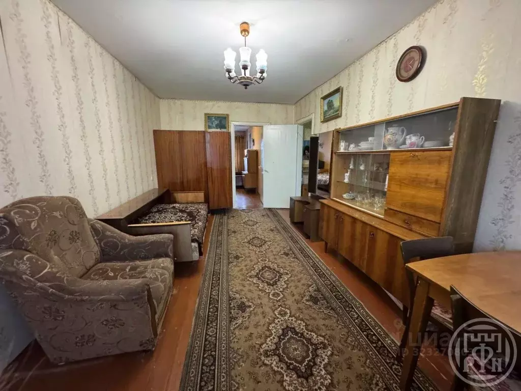 2-к кв. Ленинградская область, Луга ул. Кингисеппа, 4 (44.6 м) - Фото 2