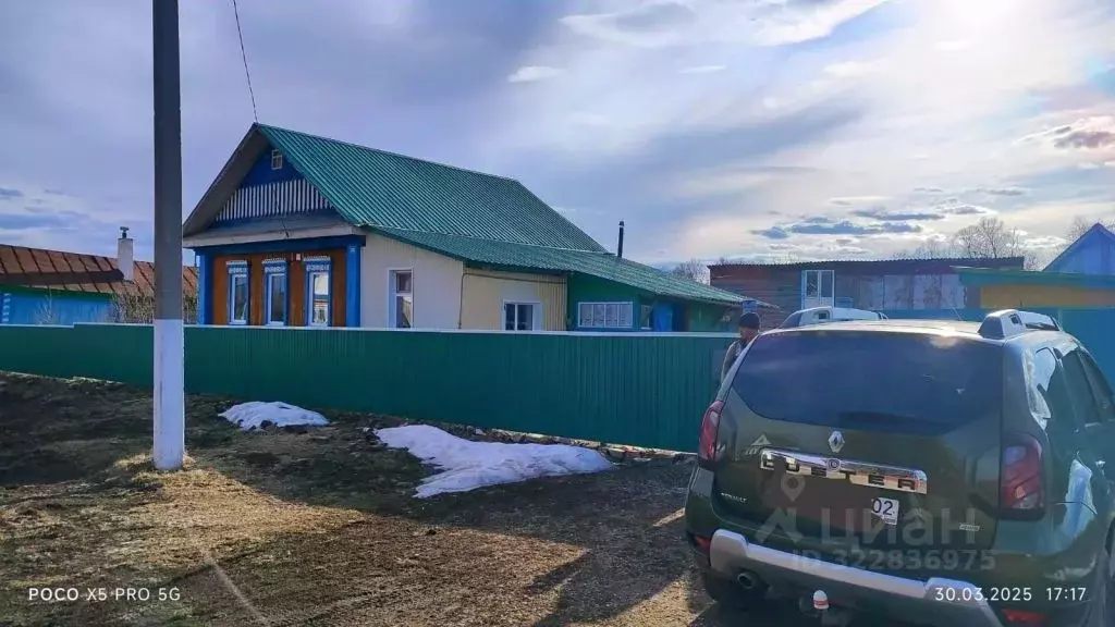 Дом в Башкортостан, Ишимбайский район, Арметовский сельсовет, с. ... - Фото 2