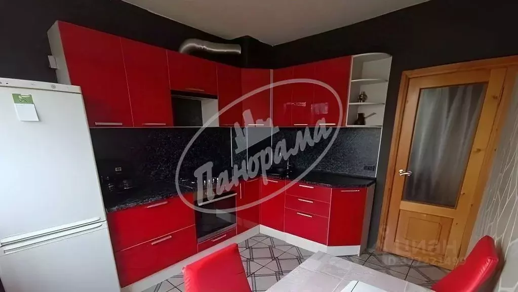 3-к кв. Калужская область, Калуга бул. Энтузиастов, 17 (107.5 м) - Фото 0