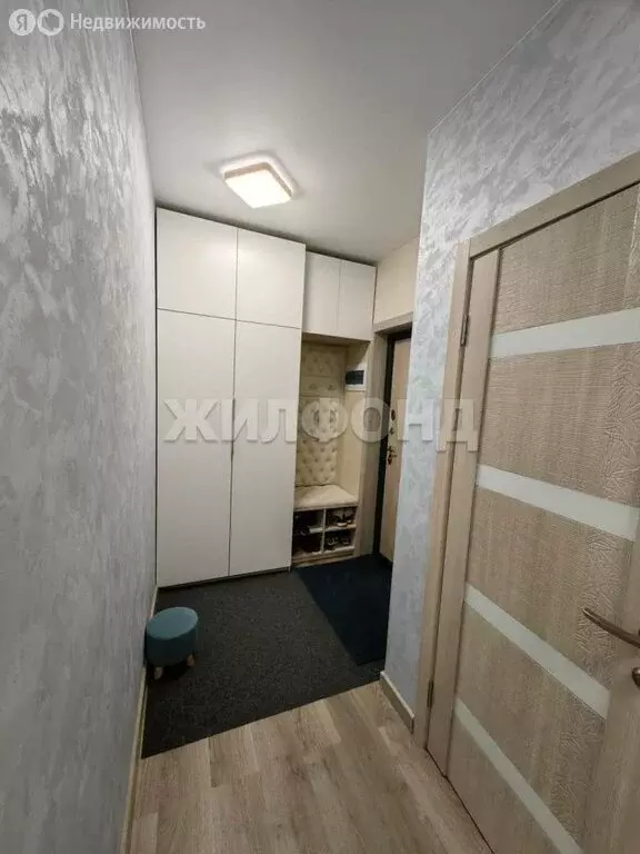 3-комнатная квартира: Новосибирск, ул. Ивлева, 217 (60.5 м) - Фото 1