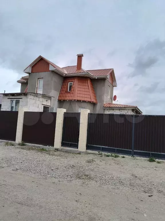Дом 227 м на участке 10 сот. - Фото 1