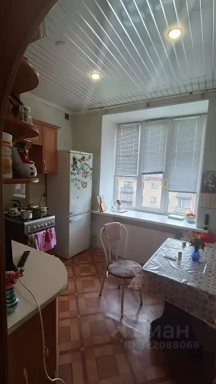 3-к кв. Вологодская область, Череповец ул. Ломоносова, 36 (74.1 м) - Фото 1