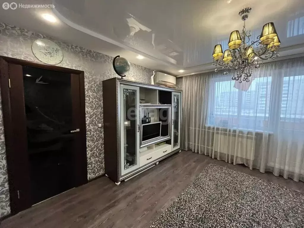 3-комнатная квартира: Нижний Тагил, улица Захарова, 10 (61.2 м) - Фото 1