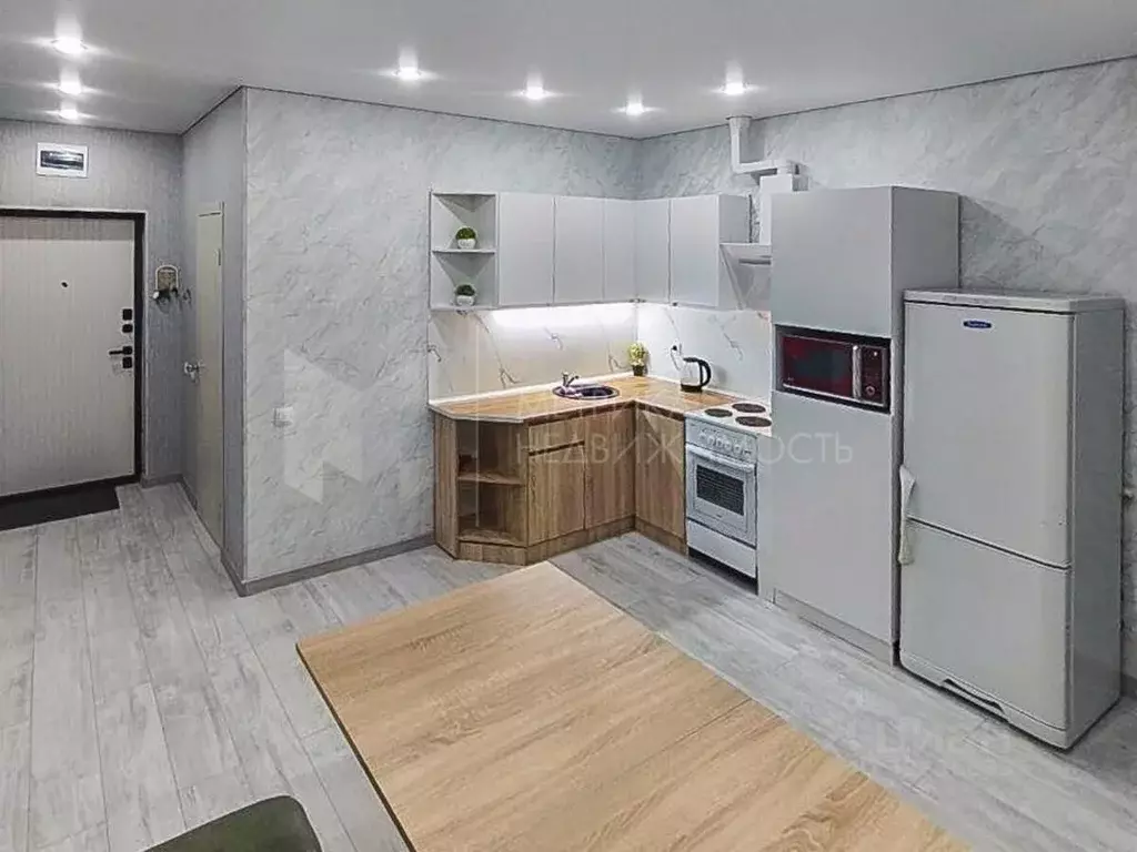 2-к кв. Тюменская область, Тюмень Новгородская ул., 9Б (46.8 м) - Фото 0