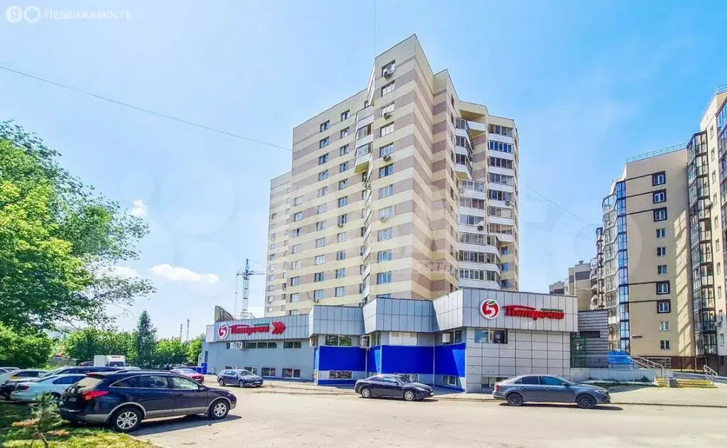 3-комнатная квартира: Челябинск, улица Братьев Кашириных, 100 (100.8 ... - Фото 0