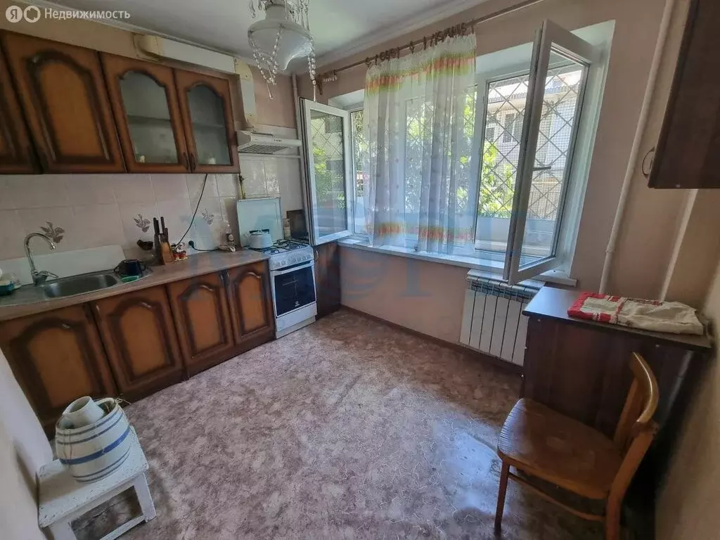 2-комнатная квартира: Сочи, микрорайон Светлана, Джигитская улица, 13 ... - Фото 2
