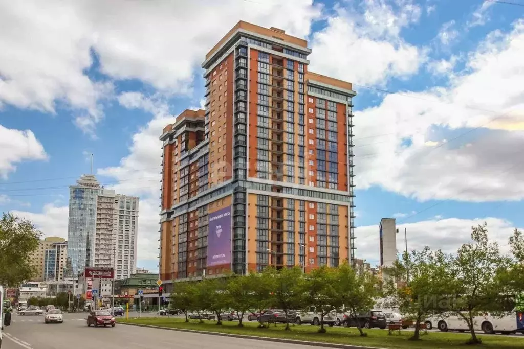 4-к кв. Тюменская область, Тюмень ул. 50 лет Октября, 4 (151.3 м) - Фото 1