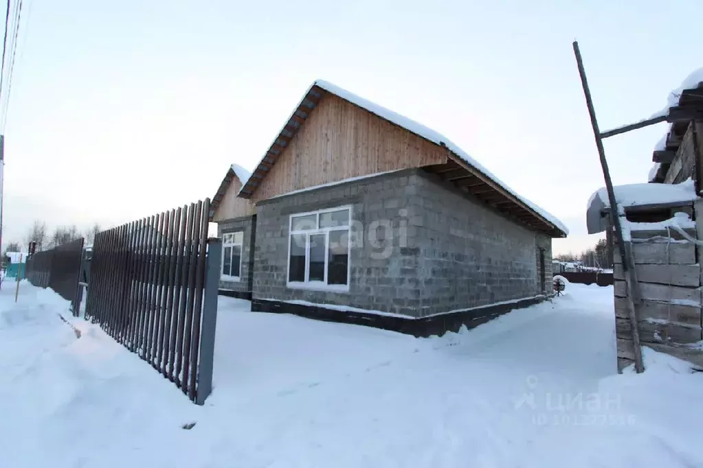 Дом в Ханты-Мансийский АО, Нягань Тепличный пер. (144 м) - Фото 0