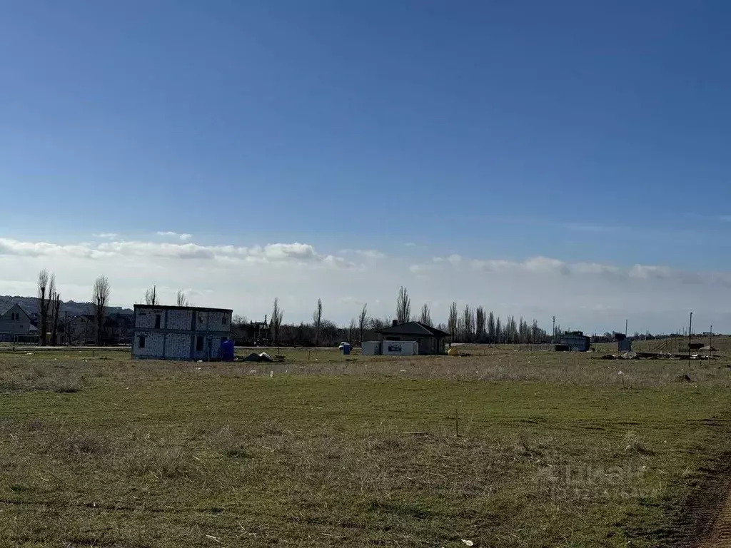 Участок в Севастополь с. Полюшко, ул. Алексея Куликова (4.0 сот.) - Фото 1