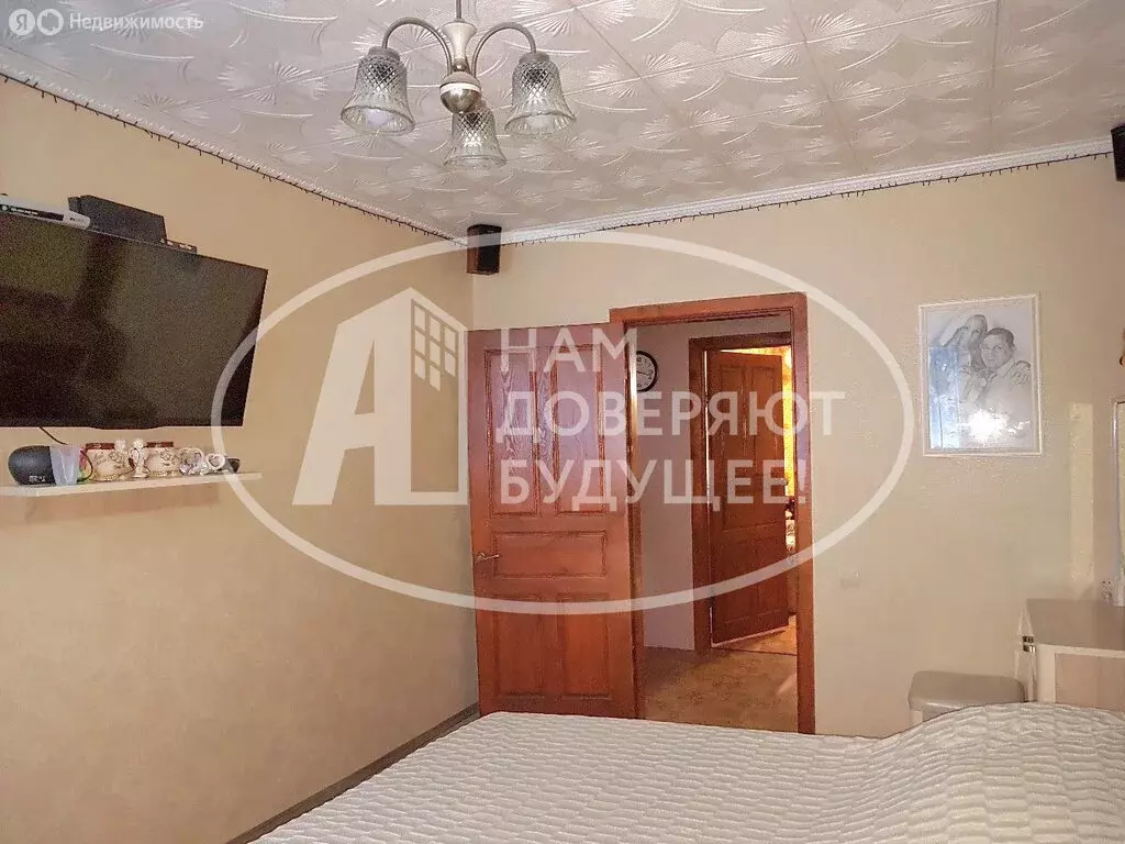 3-комнатная квартира: село Фоки, Молодёжная улица, 12 (90 м) - Фото 1