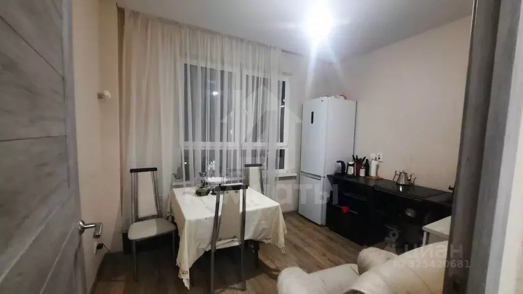 2-к кв. Воронежская область, Воронеж ул. Загоровского, 13к2 (57.3 м) - Фото 2