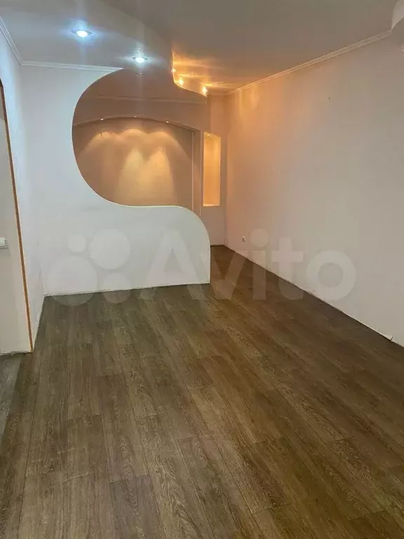 2-к. квартира, 60 м, 1/5 эт. - Фото 0