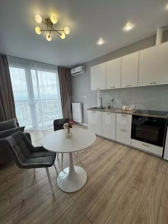 2-к. квартира, 40 м, 16/17 эт. - Фото 1