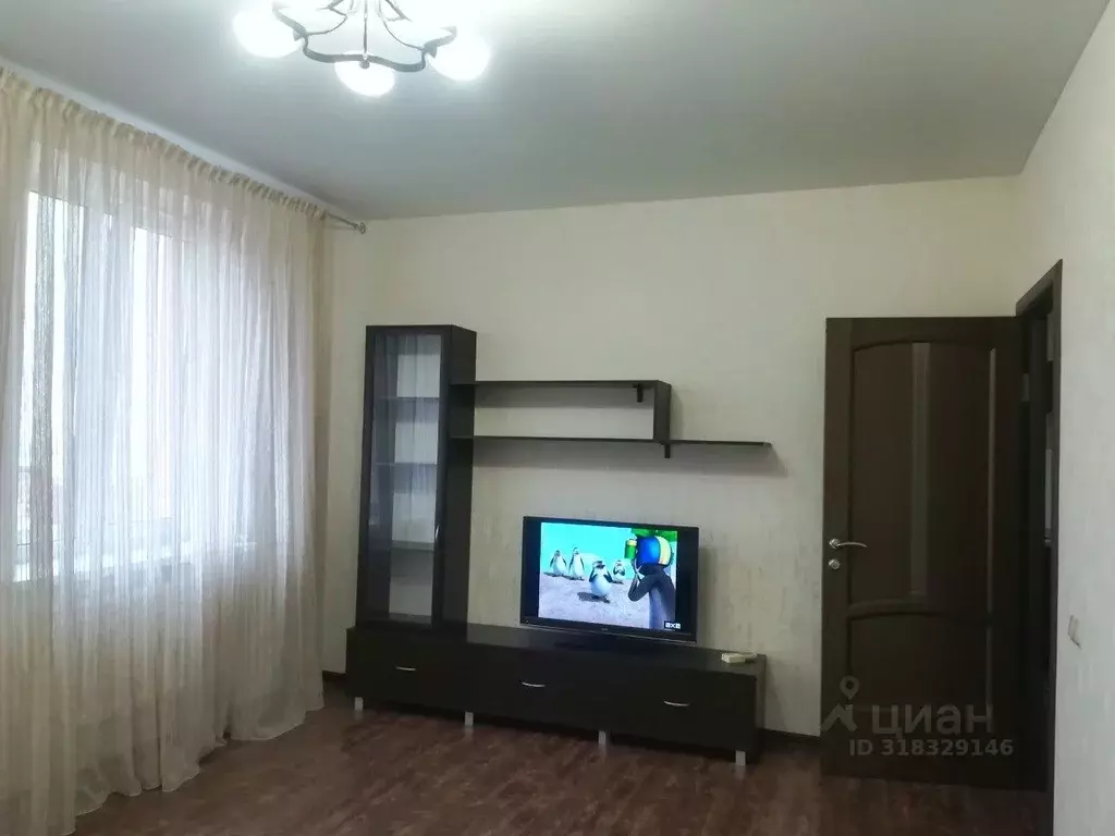 1-к кв. Волгоградская область, Волгоград ул. Им. Циолковского, 37 ... - Фото 0