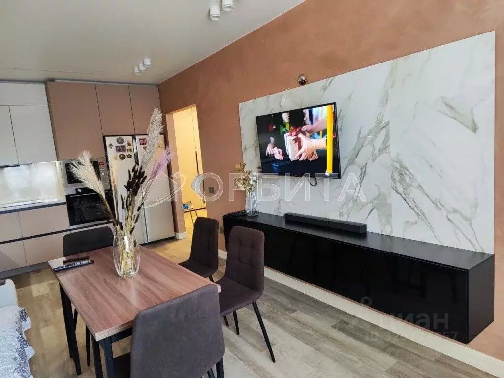 3-к кв. Тюменская область, Тюмень ул. Владислава Крапивина, 8 (81.4 м) - Фото 1