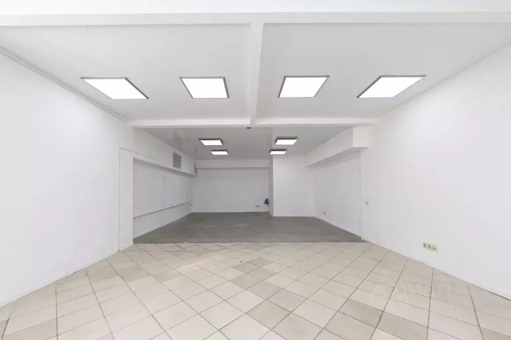 Торговая площадь в Томская область, Томск Украинская ул., 19 (208 м) - Фото 1