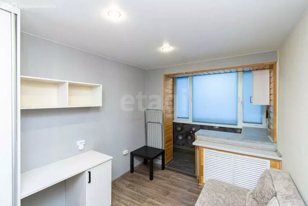Квартира-студия: Тюмень, улица Мельникайте, 115 (13.1 м) - Фото 1