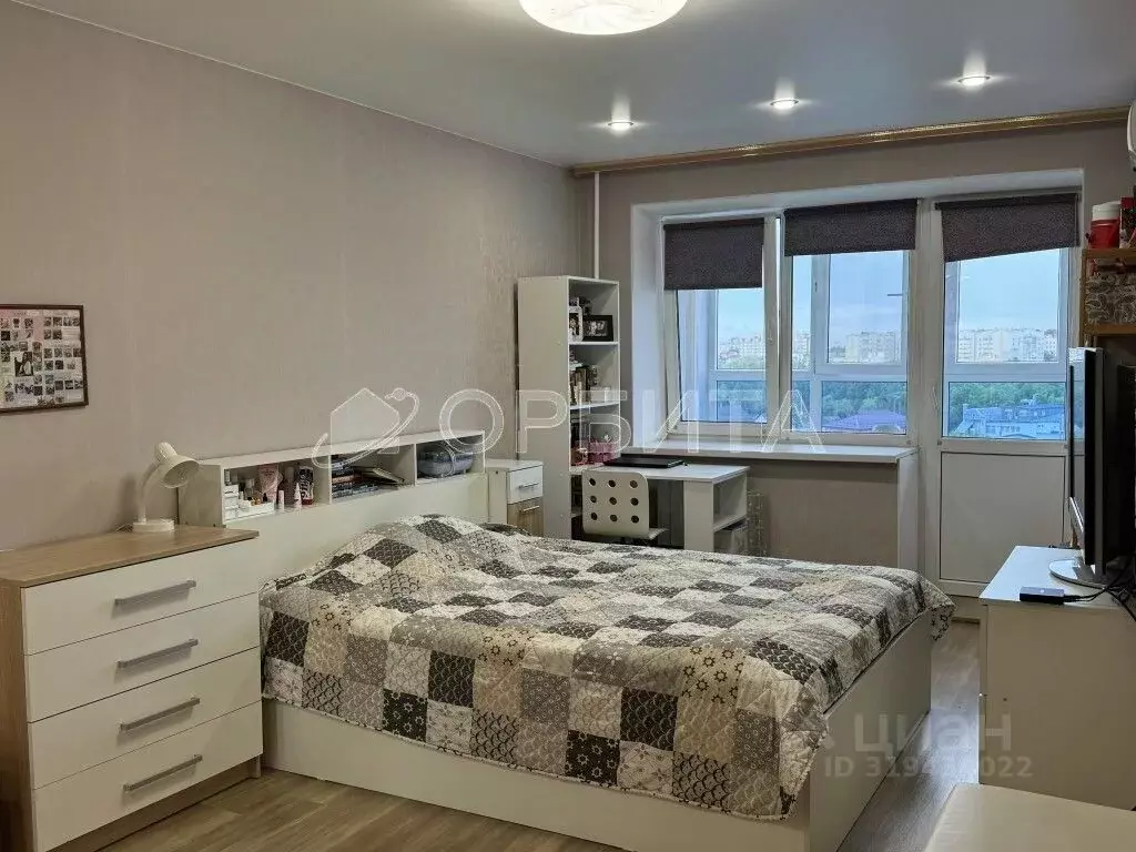 3-к кв. Тюменская область, Тюмень ул. Самарцева, 3 (87.3 м) - Фото 0