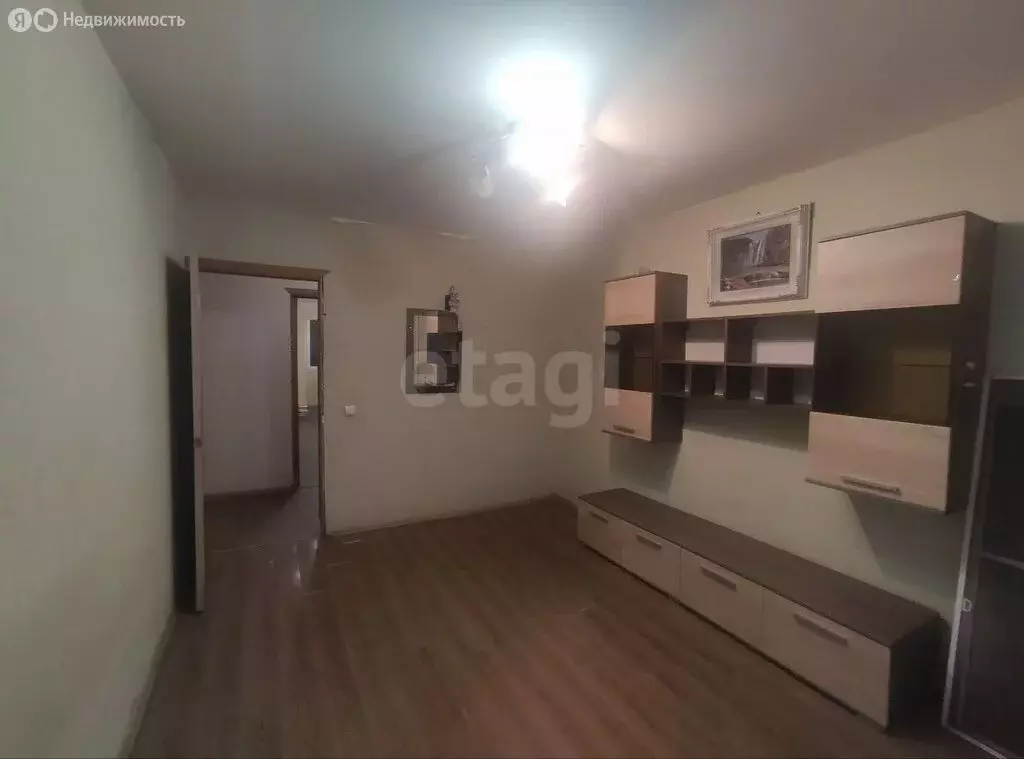 3-комнатная квартира: Пермь, улица Связистов, 11 (60 м) - Фото 1