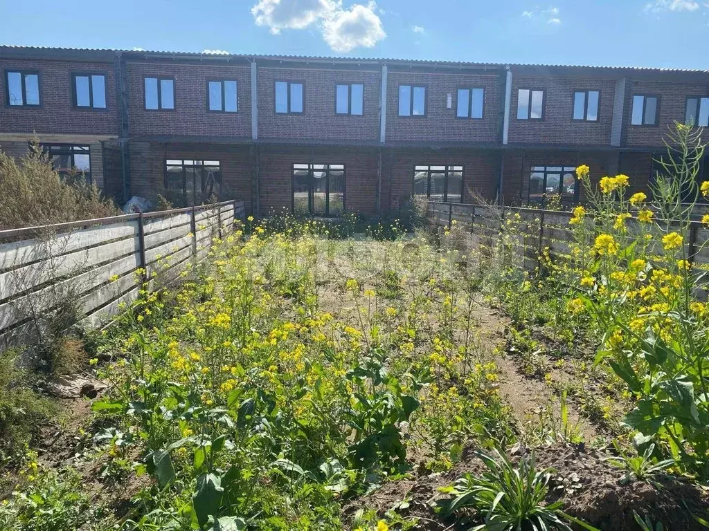 Таунхаус в Хакасия, Абакан Покровская ул. (100 м) - Фото 1