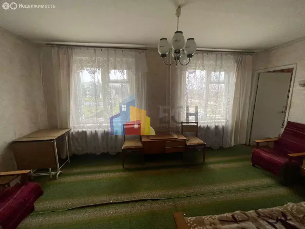 4-комнатная квартира: посёлок Октябрьский, 54 (64.7 м) - Фото 2