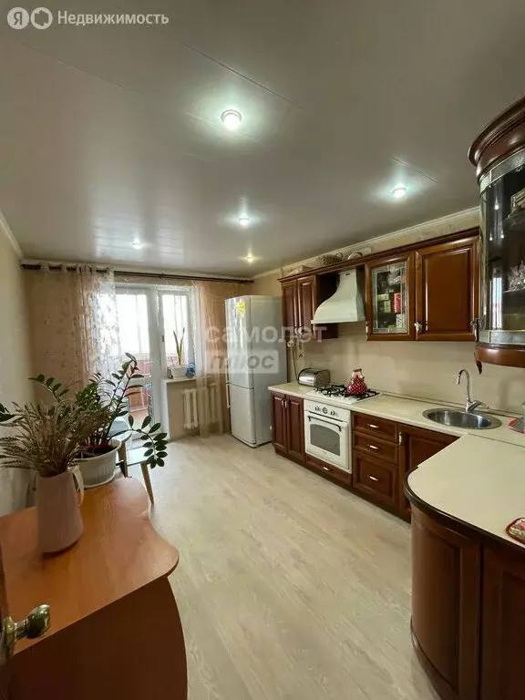 3-комнатная квартира: Салават, бульвар Салавата Юлаева, 46 (69.6 м) - Фото 1