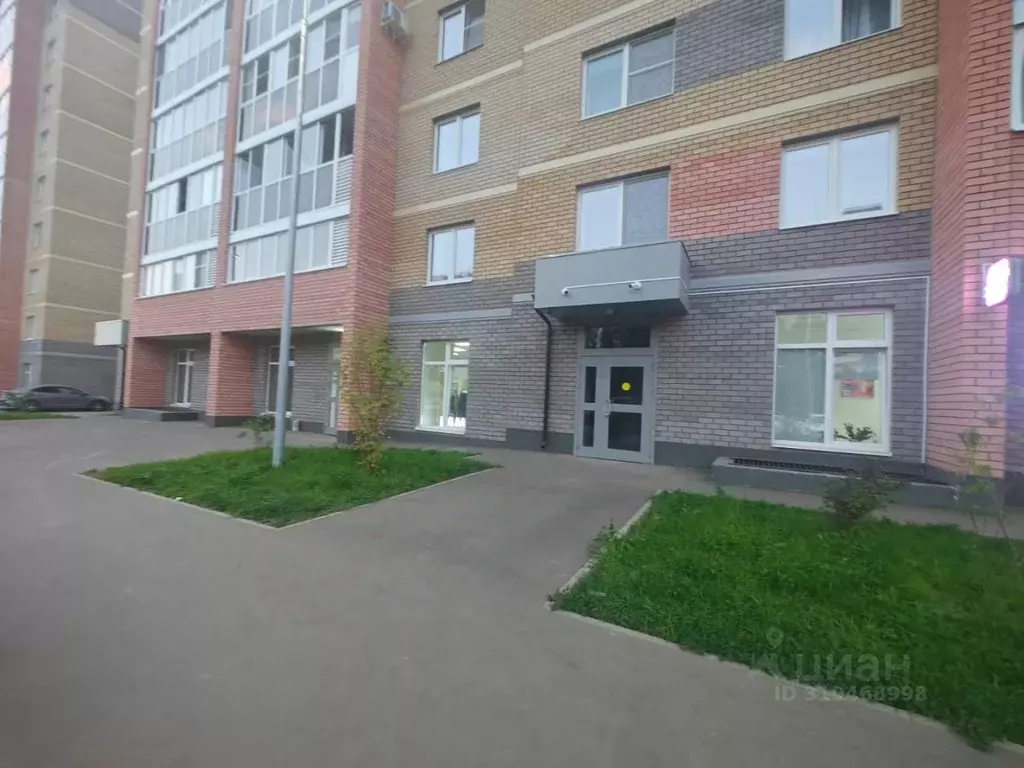 Торговая площадь в Татарстан, Казань ул. Тансык, 7 (73 м) - Фото 1