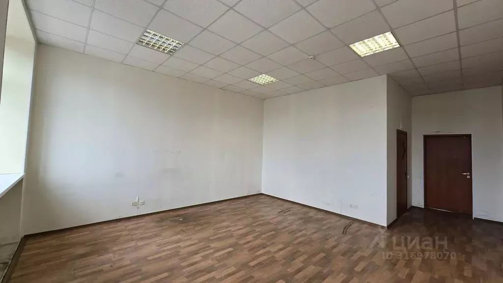 Офис в Санкт-Петербург Октябрьская наб., 6М (45 м) - Фото 1