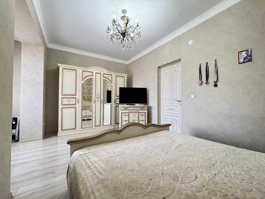 2-к кв. Кабардино-Балкария, Нальчик Оранжерейная ул., 7А (70.0 м) - Фото 1