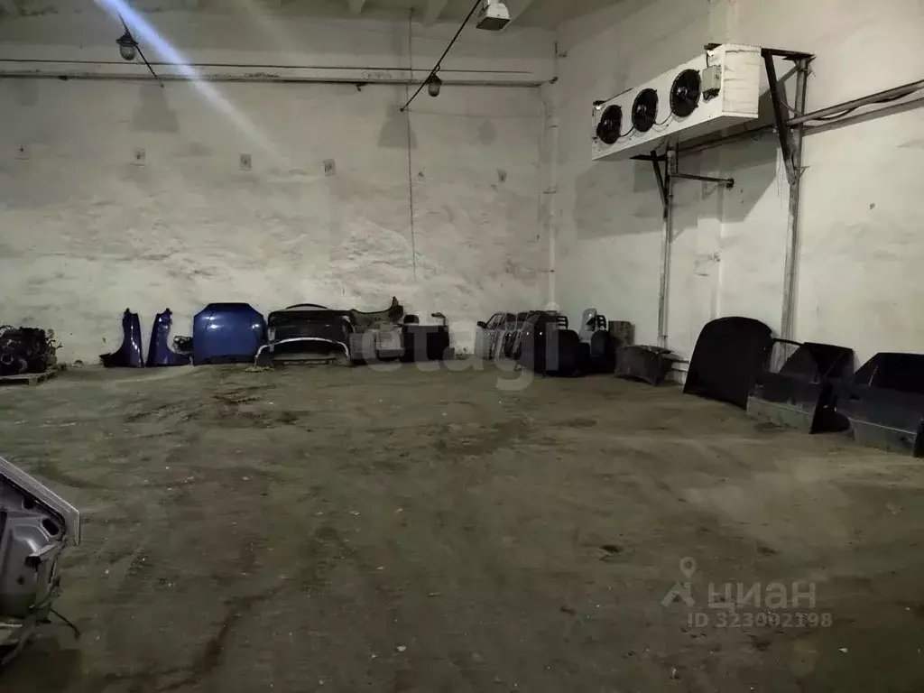 Склад в Коми, Ухта пос. УРМЗ, ул. Печорская, 37АсА (1146 м) - Фото 1