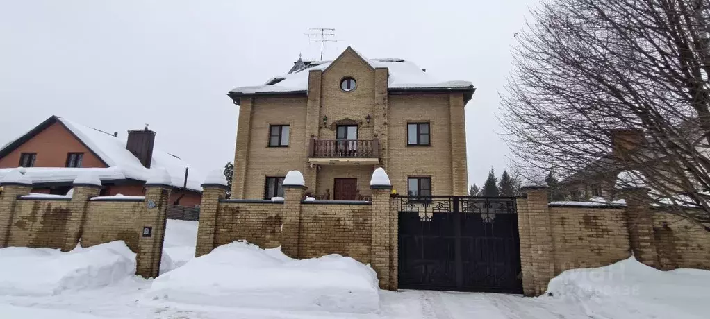 Дом в Московская область, Красногорск городской округ, с. ... - Фото 1