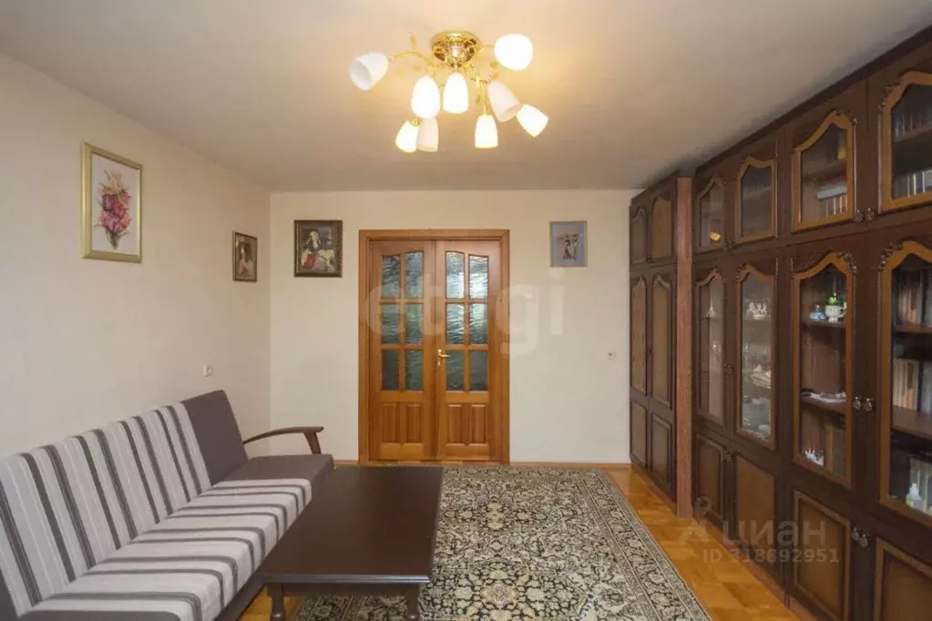 2-к кв. Тюменская область, Тюмень ул. Ленина, 57 (48.8 м) - Фото 0