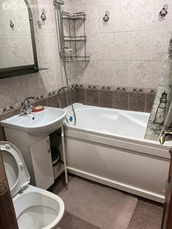 1-комнатная квартира: Азов, Привокзальная улица, 29 (30 м) - Фото 0