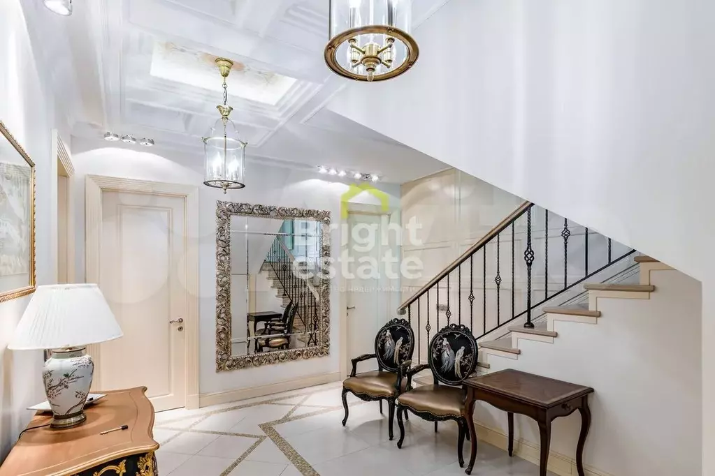 Таунхаус 340 м на участке 5 сот. - Фото 1