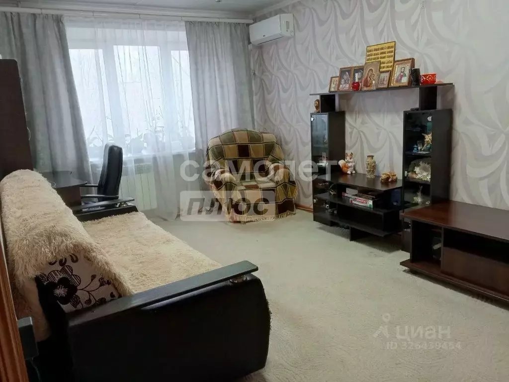 2-к кв. Липецкая область, Липецк 15-й мкр, 4/2 (46.2 м) - Фото 1