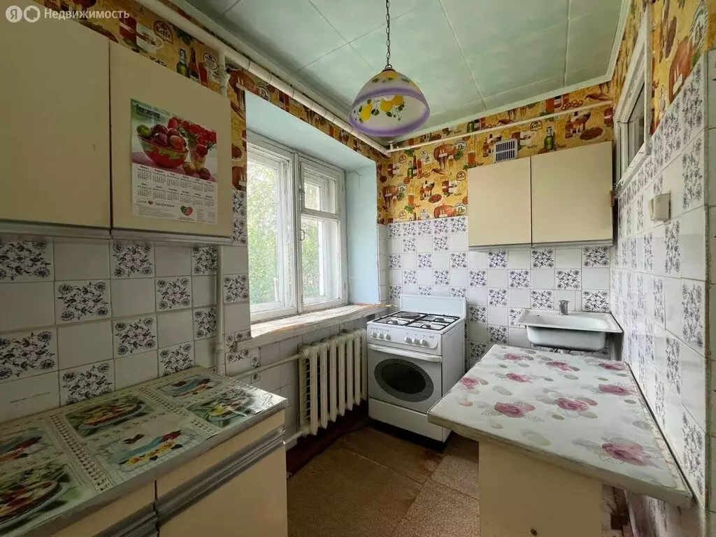 3-комнатная квартира: посёлок городского типа Пионерский, улица ... - Фото 1