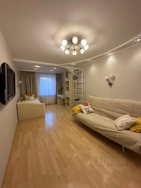 3-к кв. Санкт-Петербург ул. Сикейроса, 21К4 (80.0 м) - Фото 1