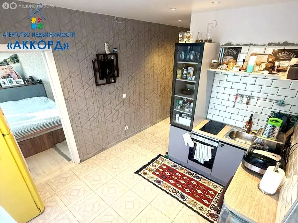 2-комнатная квартира: Барнаул, улица Монтажников, 4 (37.3 м) - Фото 2