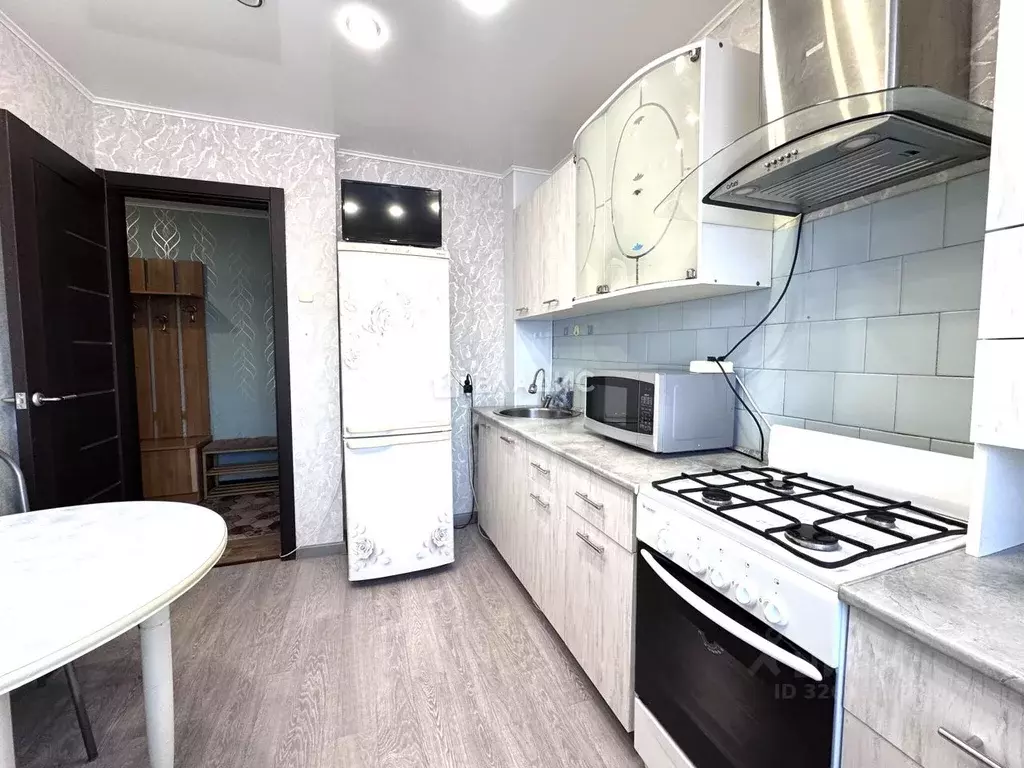 3-к кв. Саратовская область, Балаково просп. Героев, 3 (60.0 м) - Фото 1