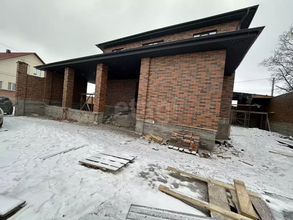 Дом в Ингушетия, Назрань ул. Богатырева (360 м) - Фото 2