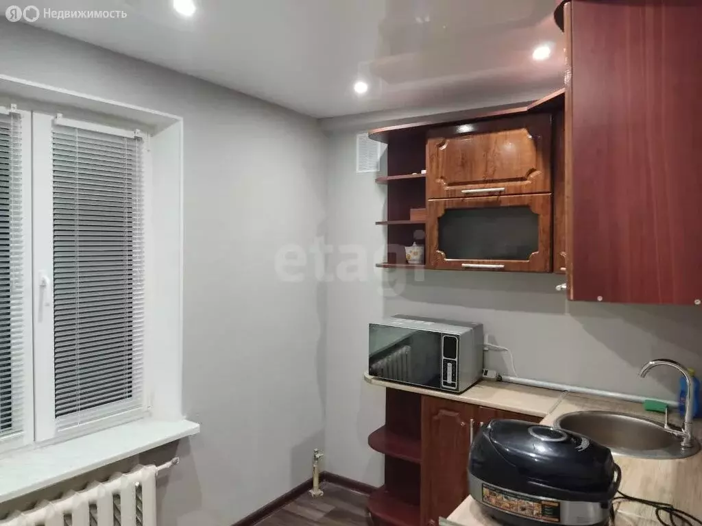 3-комнатная квартира: Брянск, Фокинский район, Вокзальная улица, 9 ... - Фото 1