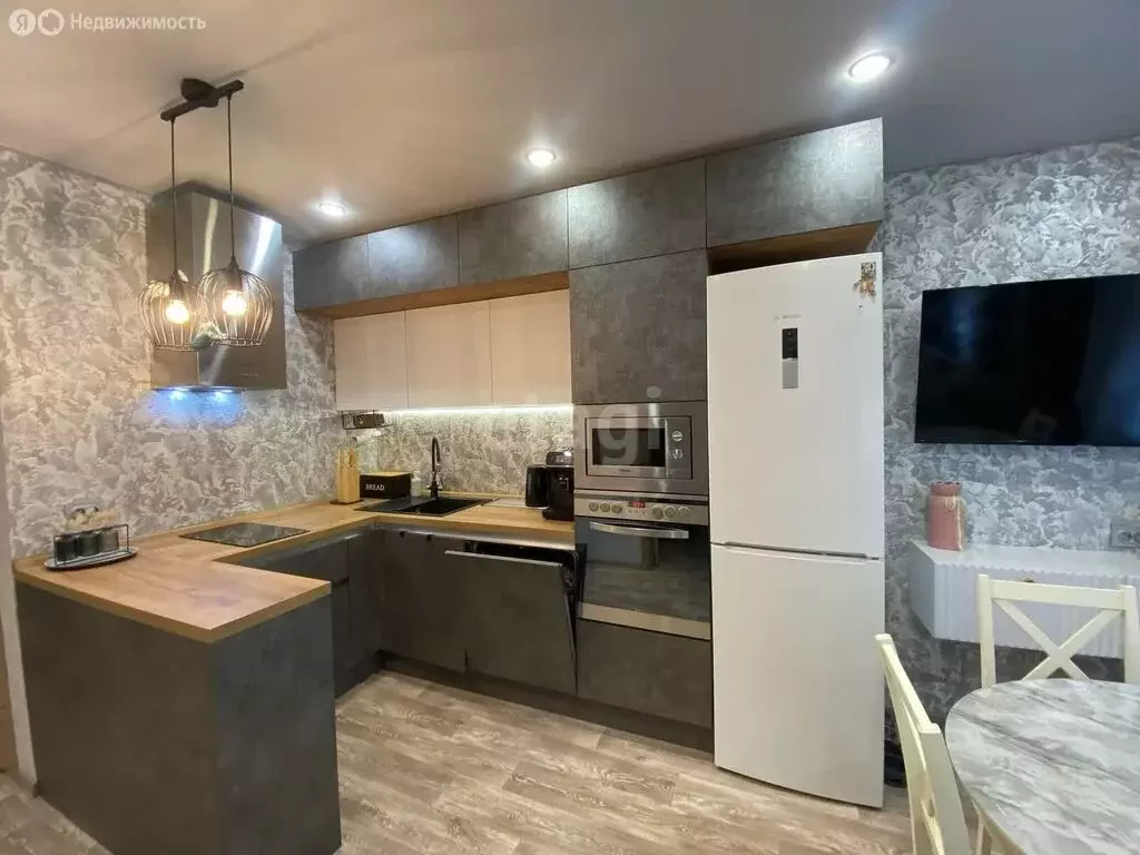 4-комнатная квартира: Озерск, улица Монтажников, 32 (57.1 м) - Фото 0