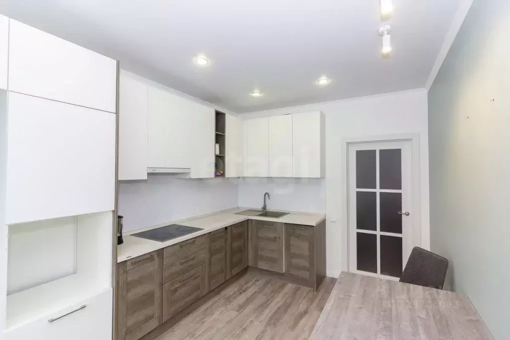 2-к кв. Тюменская область, Тюмень ул. Василия Подшибякина, 17к1 (55.0 ... - Фото 1