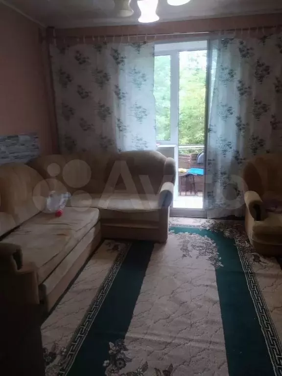 Комната 20 м в 6-к., 2/2 эт. - Фото 0