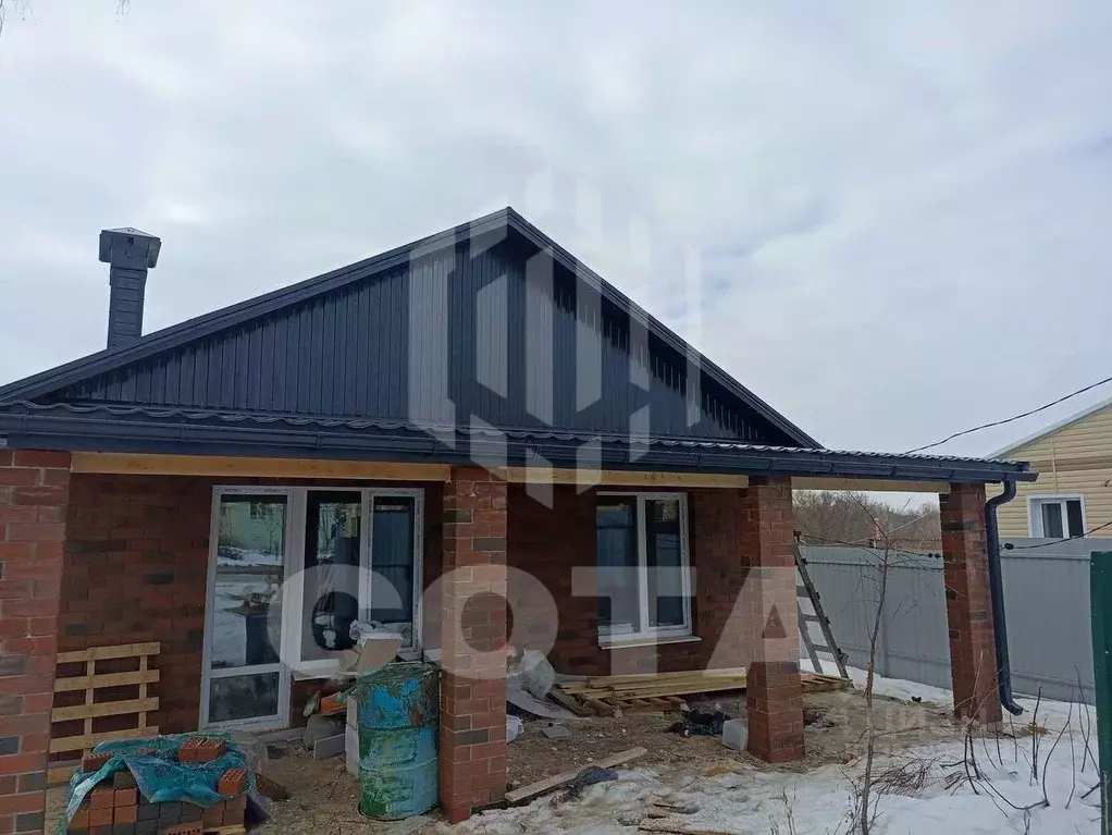 Дом в Воронежская область, с. Новая Усмань ул. Советская, 271 (80 м) - Фото 1