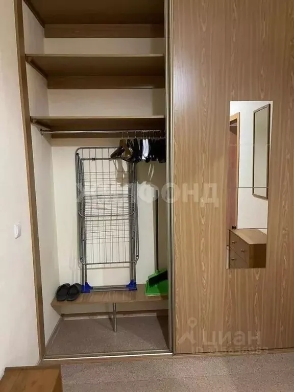 1-к кв. Новосибирская область, Новосибирск ул. Кирова, 46 (50.0 м) - Фото 0