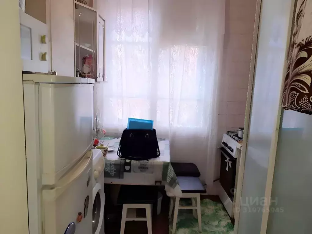 2-к кв. Краснодарский край, Ленинградская ст-ца ул. Ленина, 50 (32.0 ... - Фото 0