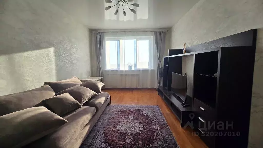 2-к кв. Приморский край, Владивосток ул. Нейбута, 63 (54.0 м) - Фото 0