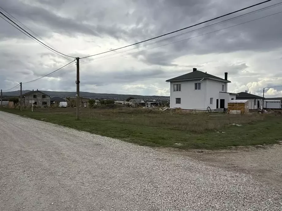 Участок в Крым, Симферопольский район, с. Доброе ул. Берекет, 14 (10.0 ... - Фото 2