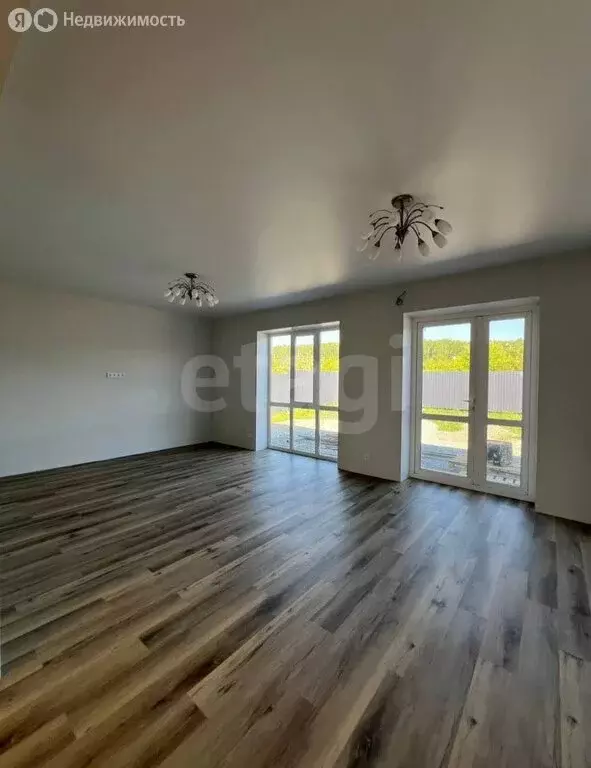 Дом в Миасс, улица Миасских Добровольцев (120 м) - Фото 1